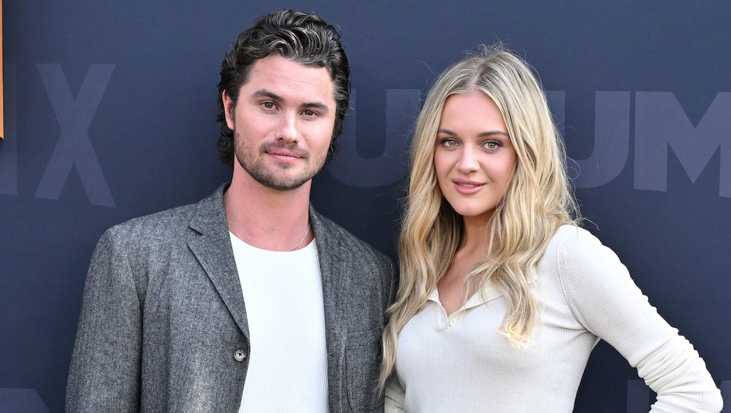 Chase Stokes Shows Off Cryptic Tattoo After Kelsea Ballerini Split Drama