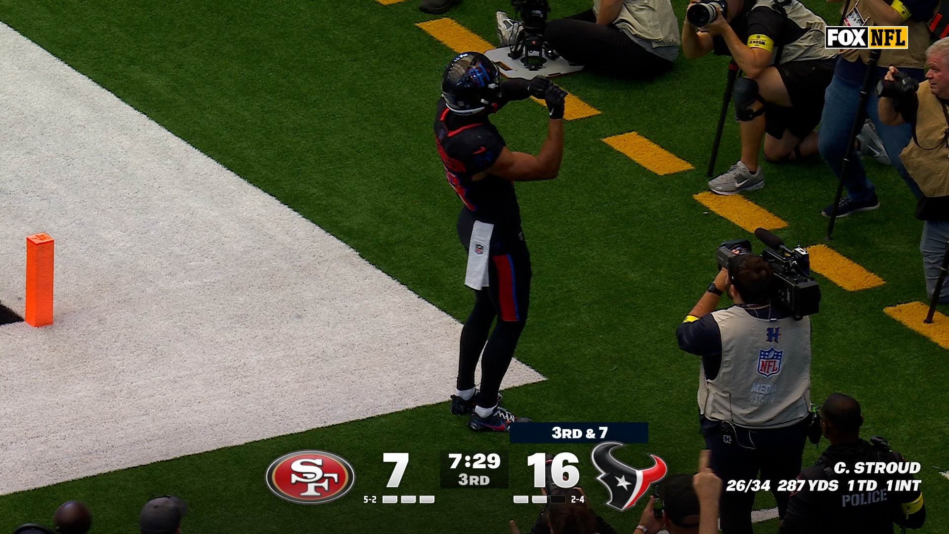 C.J. Stroud finds Xavier Hutchinson for a 30-yard TD, extending Texans' lead over 49ers