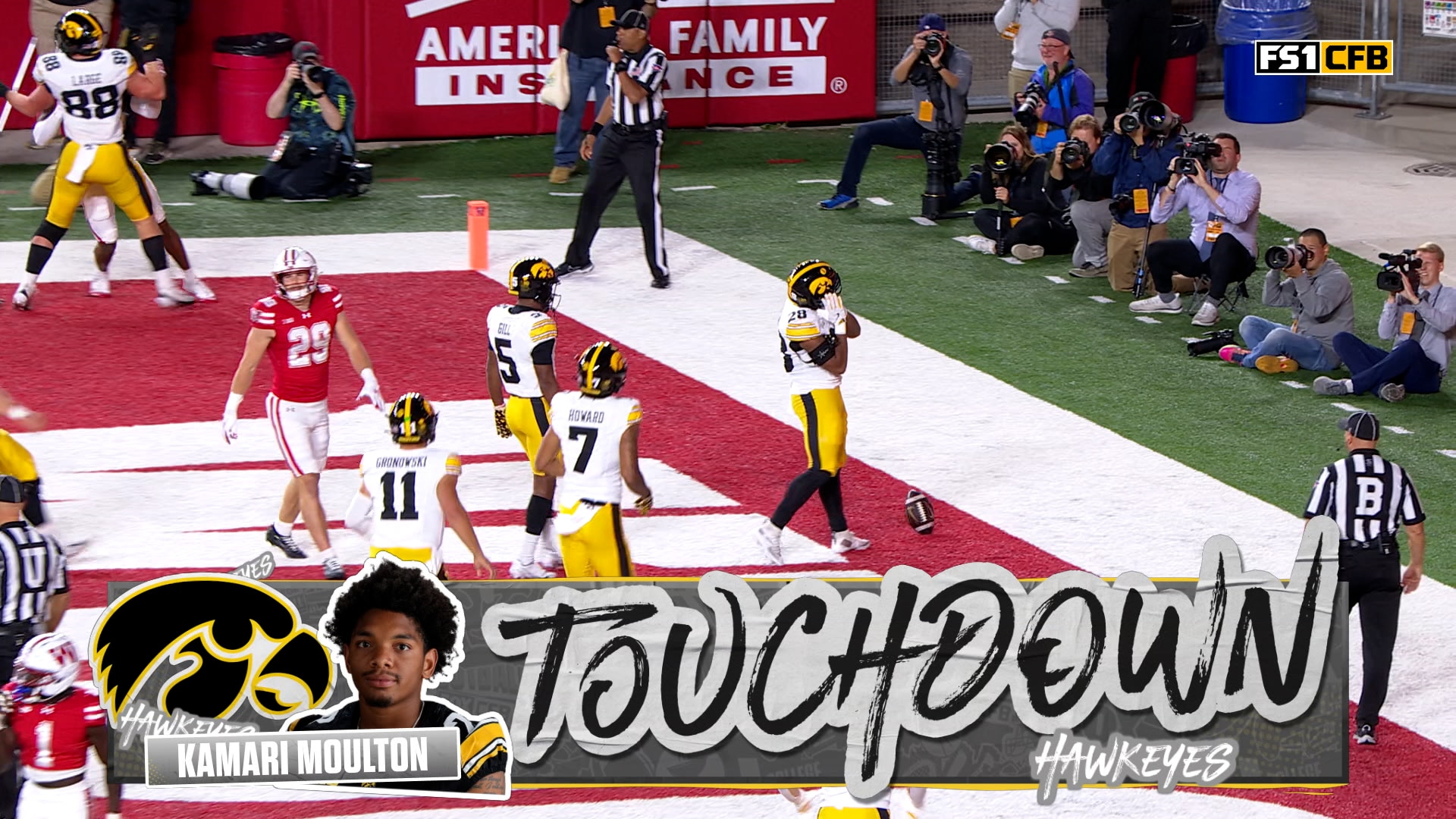 Kamari Moulton rushes for six-yard TD, extending Iowa's lead over Wisconsin
