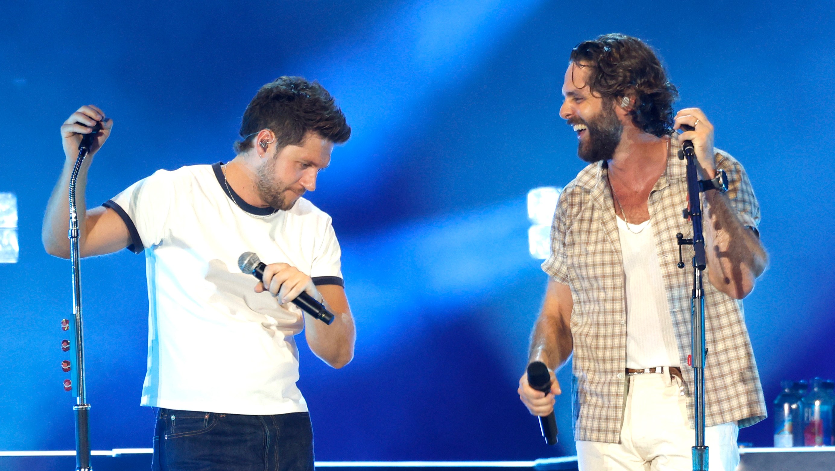 Thomas Rhett and Niall Horan Team Up for 3-Hour Marathon of Hits in Hershey
