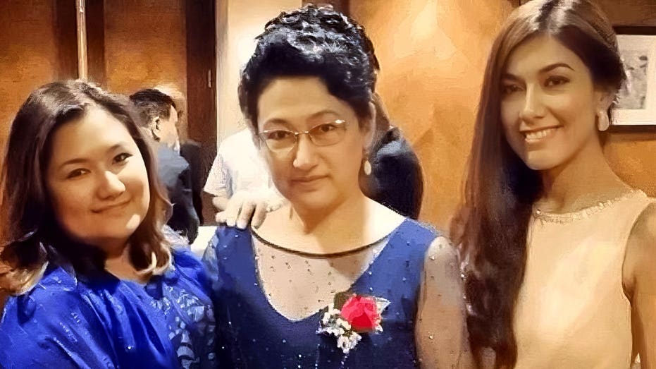 Daughter of prisoner makes emotional plea to Trump during spotlight Xi summit