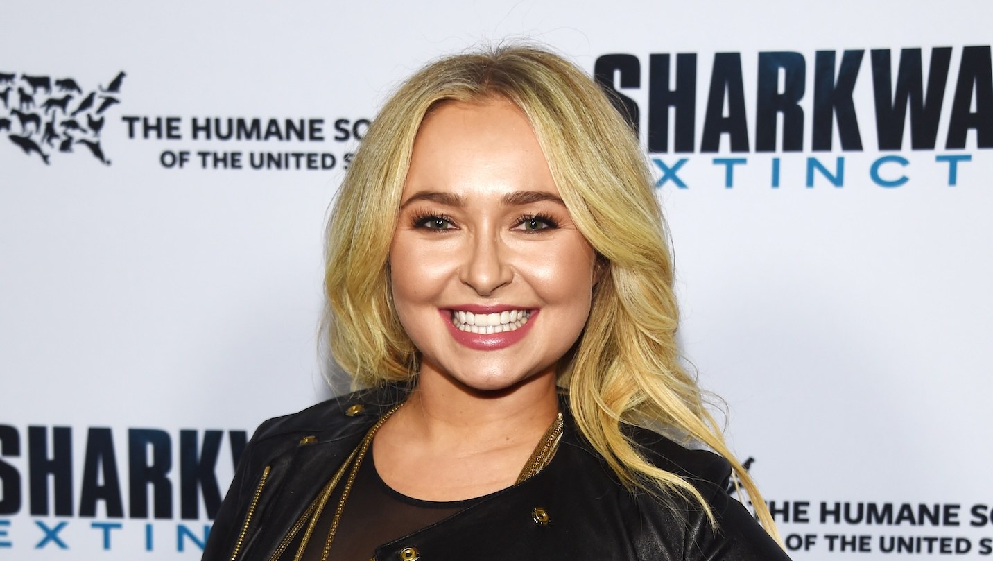 Hayden Panettiere Claims Major Beauty Brand Ended Contract Amid Depression