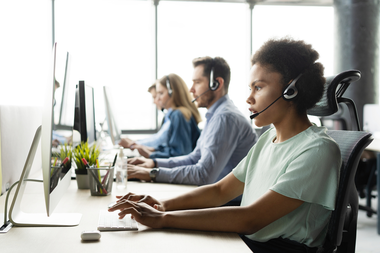 A Tale of Two Agents: Independent vs. Captive – Who Holds the Advantage? Who Will Prevail?