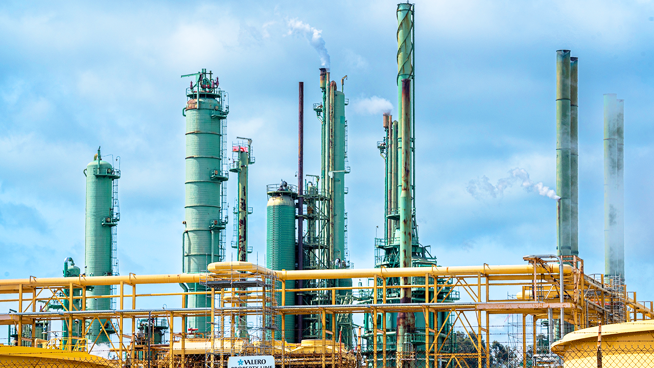 California ‘truly at a breaking point,’ state senator says as refineries close and gas prices surge