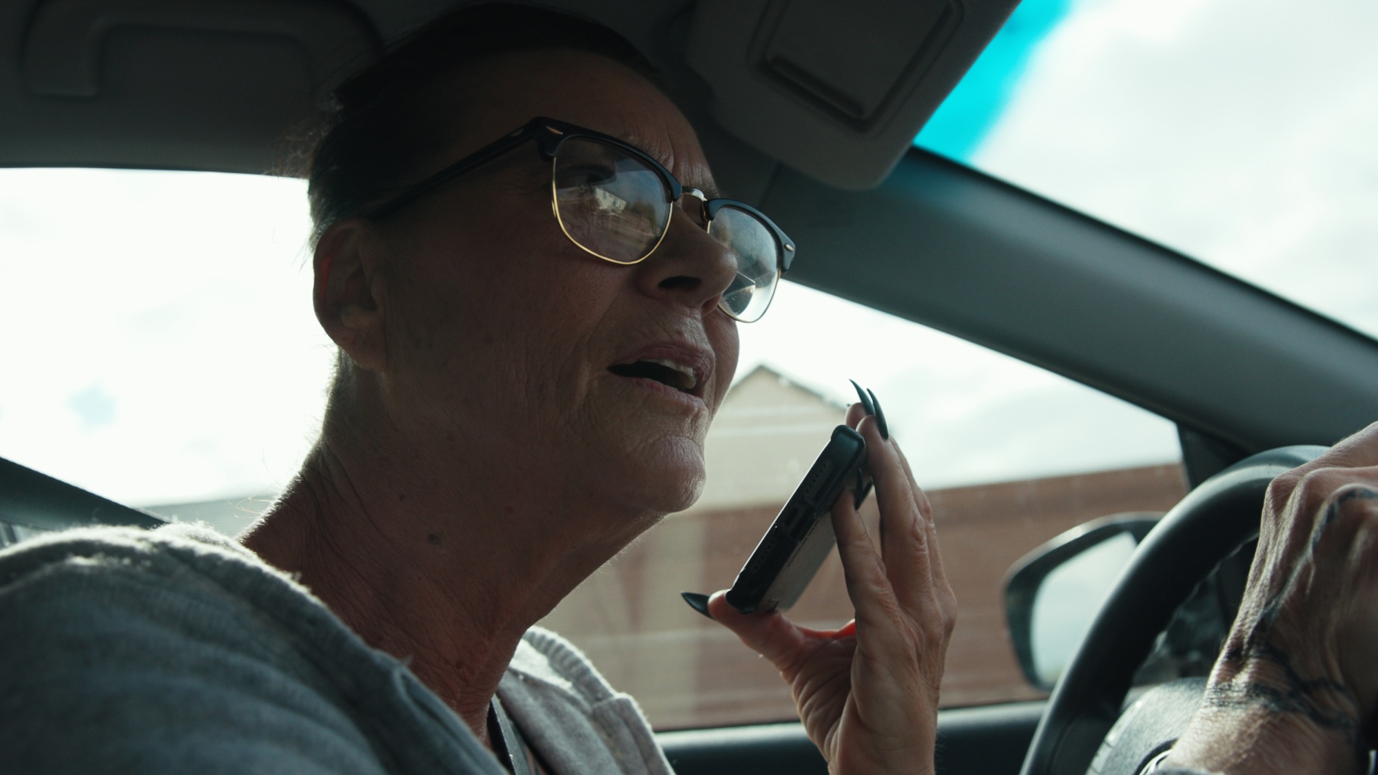 Susan Powter Details Living in Welfare Hotel After Alleged $200 Million Loss