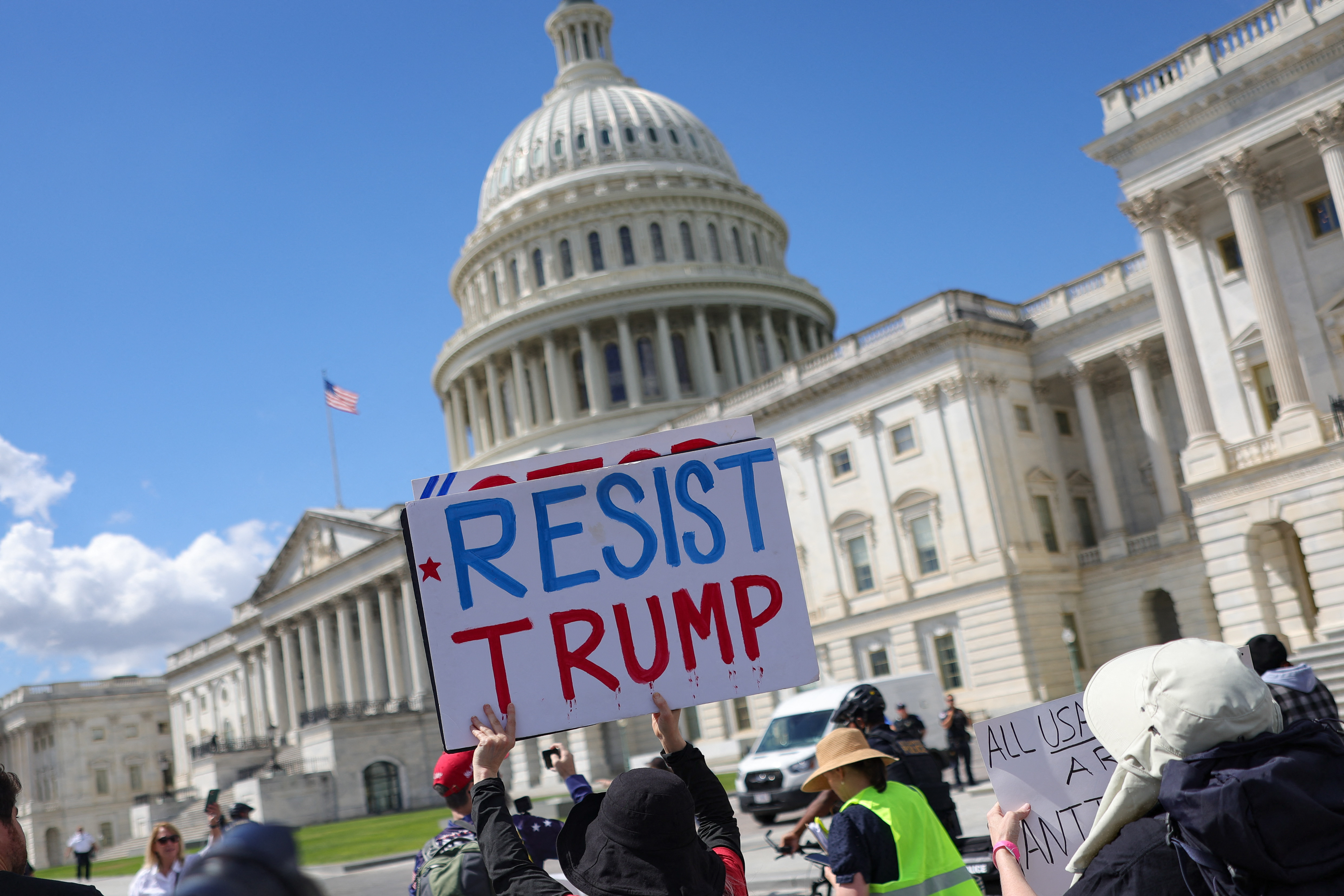 Why everyone hates the Democrats right now, explained in 3 charts