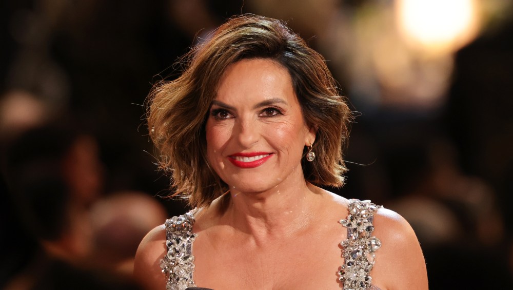 Mariska Hargitay Uses a Mascara Straight-Lashed Shoppers Call the ‘Best’