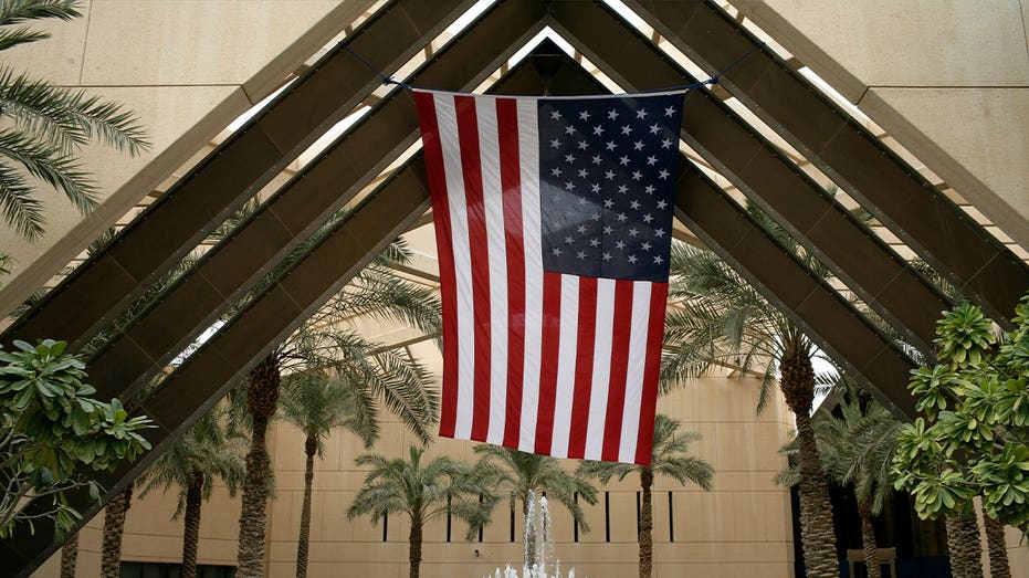 US pulls personnel from Saudi Arabia as kingdom comes under Houthi fire