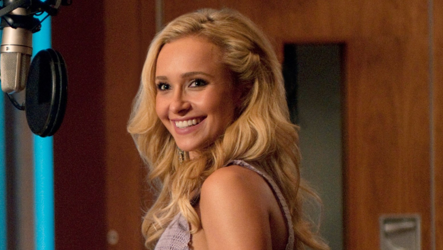 Hayden Panettiere Battled 'Inner Demons' Before Death, Former Costar Says