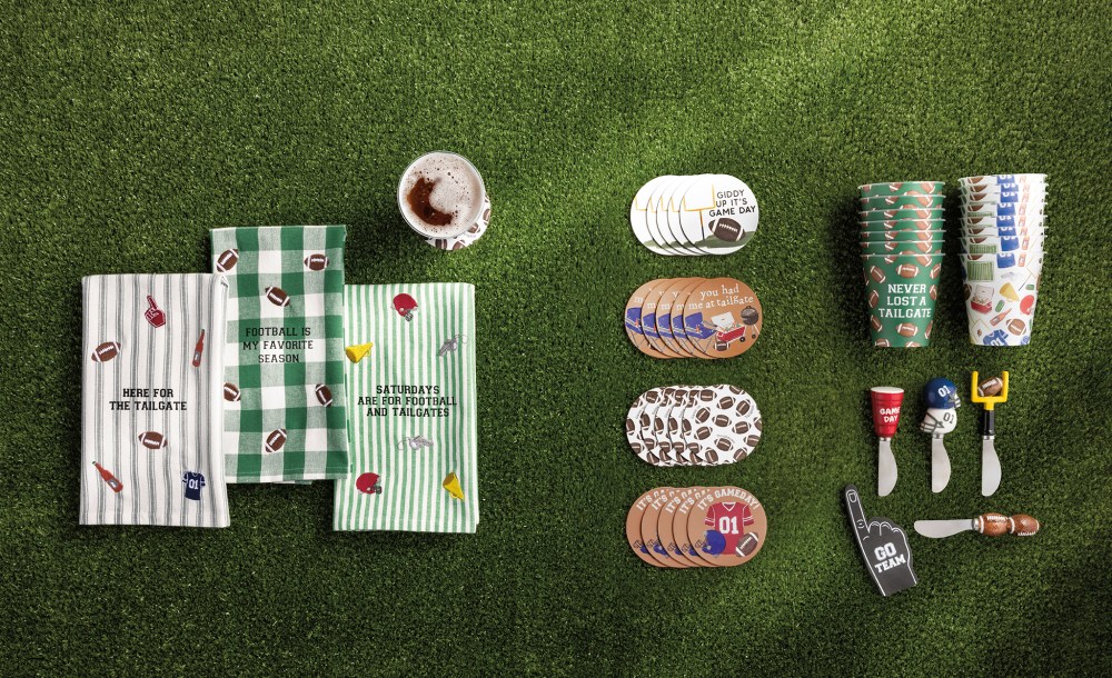 Hosting a Tailgate? Don't Forget These Festive Game Day Hosting Essentials