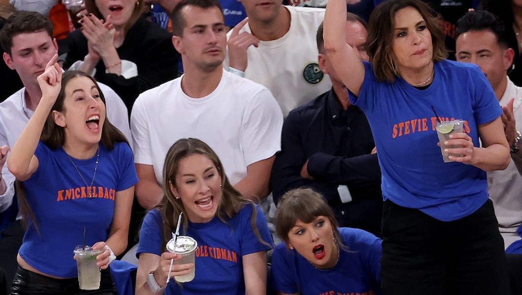 L.A. Native Alana Haim Reacts to Critics of Her Knicks Fandom at NBA Finals