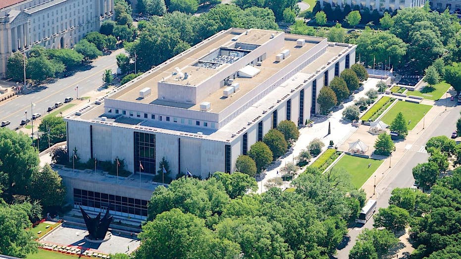 Smithsonian's taxpayer funds face chopping block as GOP demands accountability for 'woke' history