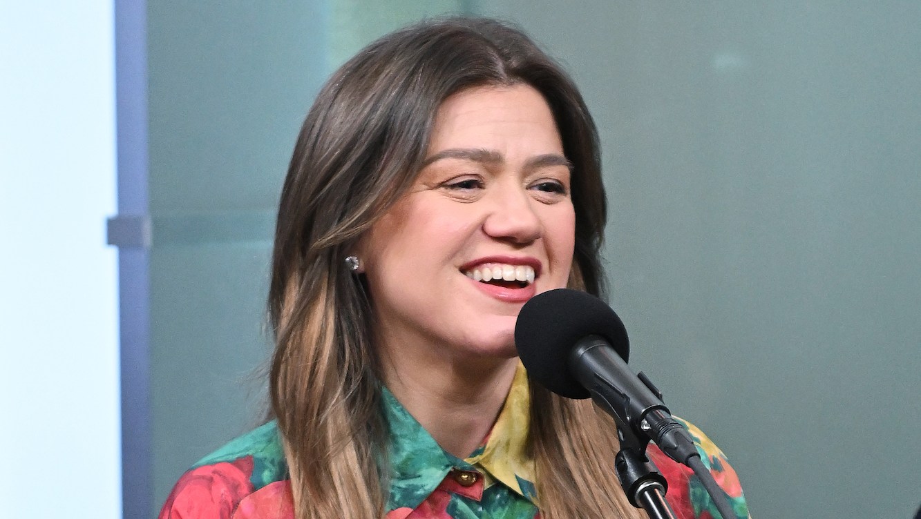 Kelly Clarkson Jokes About Getting Fired by NBC: 'Don't Work There Anymore'