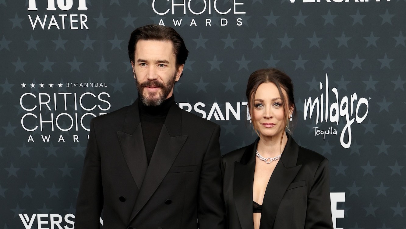 Tom Pelphrey Praises Fiancee Kaley Cuoco As a Mom: 'Thank God She's There'