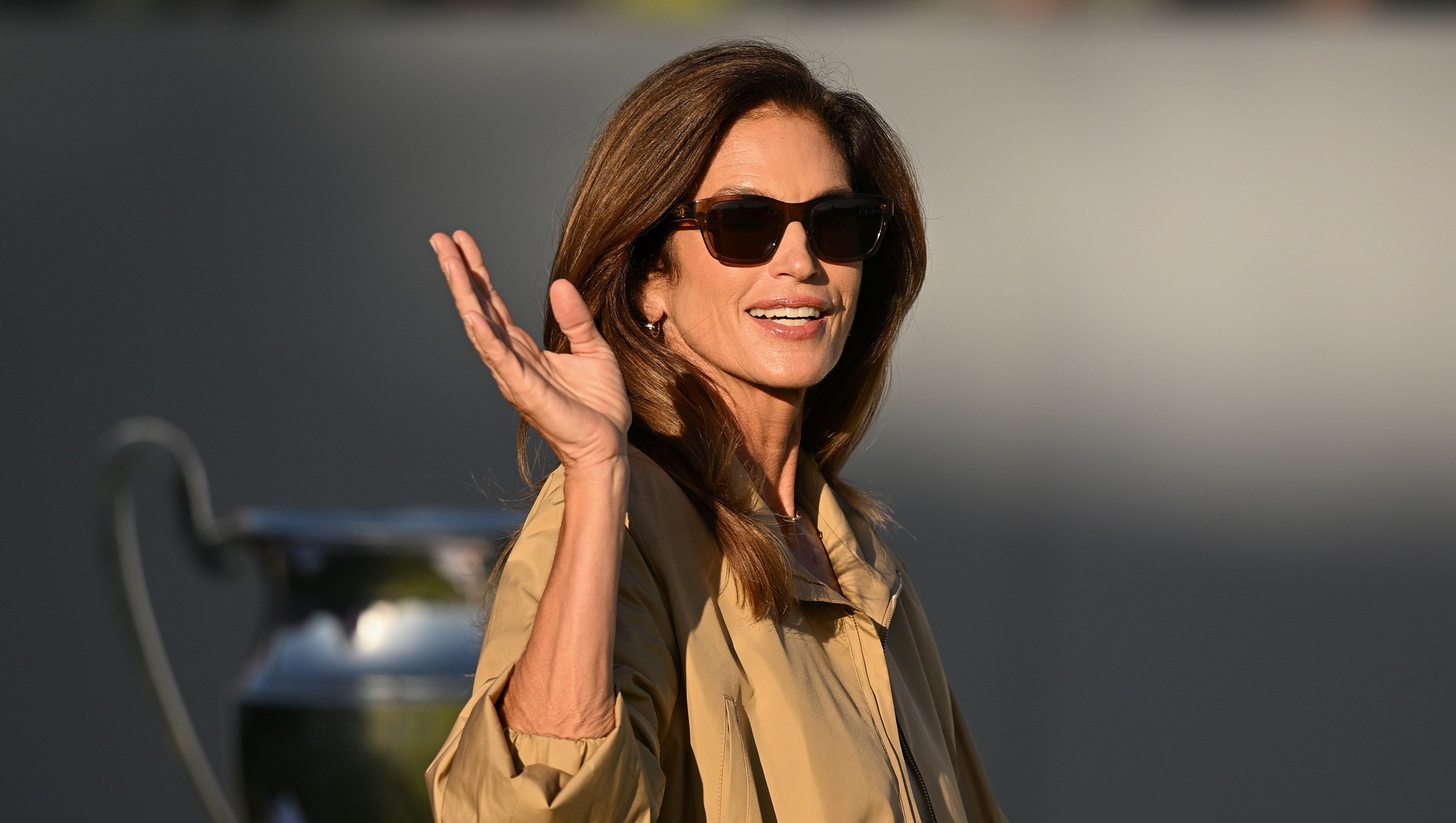 Cindy Crawford Found the Ultimate Rich Mom Fall Shoe Style
