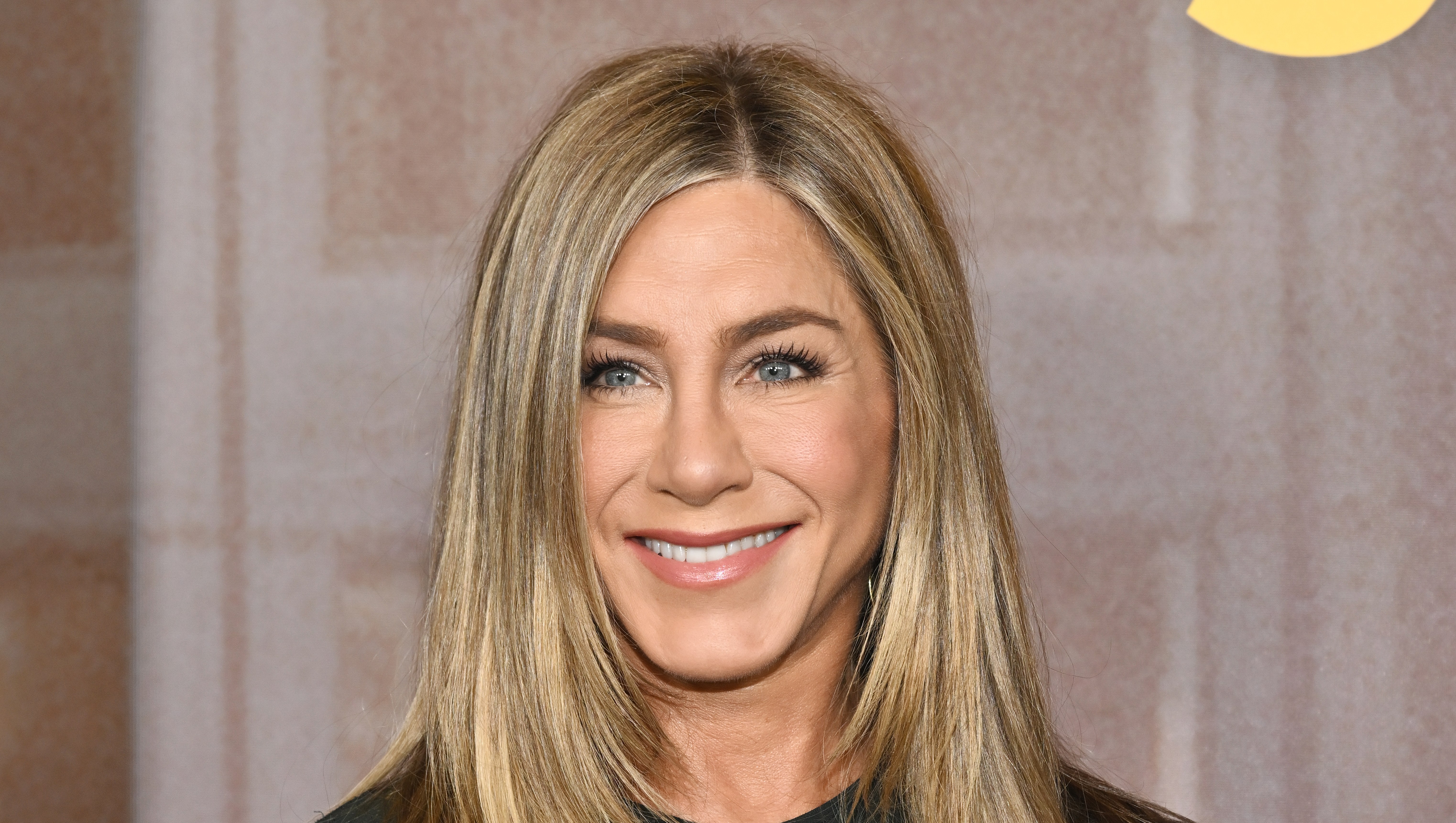 Jennifer Aniston's Lightweight, Rich-Looking Jacket Style Is Only $37