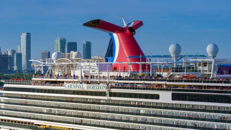 Carnival Horizon Delay Forces Unusual Boarding in Miami