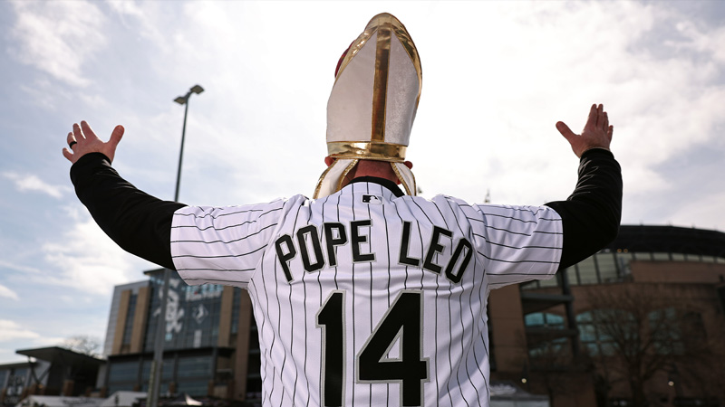 Chicago White Sox Gift Pope Leo XIV Team-Themed Pope Hat
