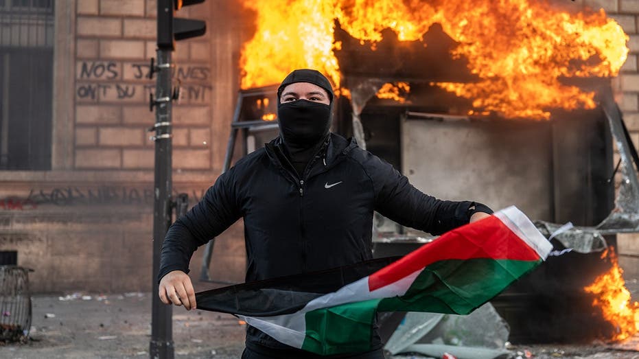 Torched cars, ransacked businesses: Anti-Sharia crusader warns France 'civil war' could be imported to US