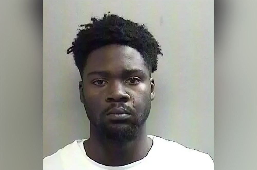 Man Breaks Into Texas Apartment to Kidnap Ex, Gun Down Her New Boyfriend