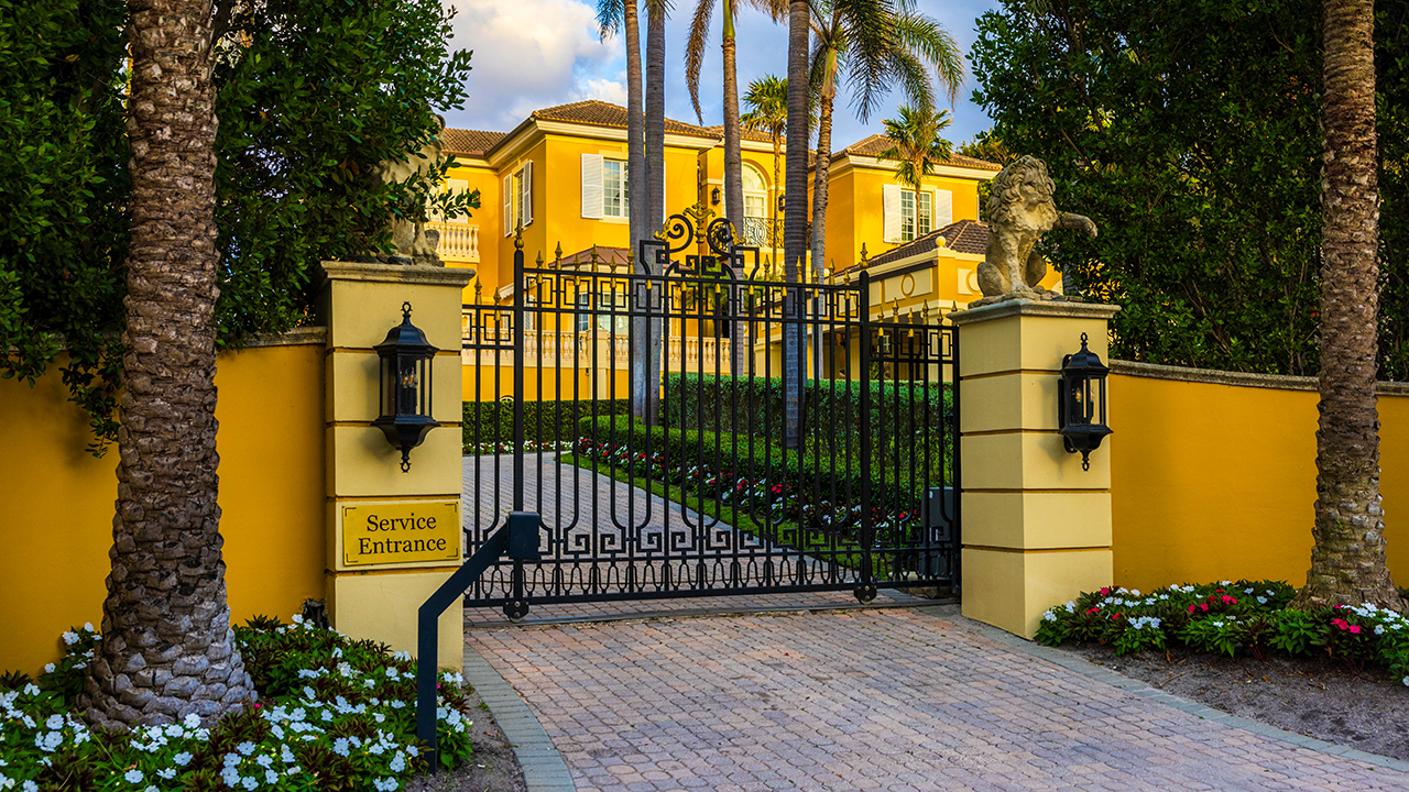 Behind closed doors in Palm Beach, a secret 'shadow' market hides $300M mega-mansions