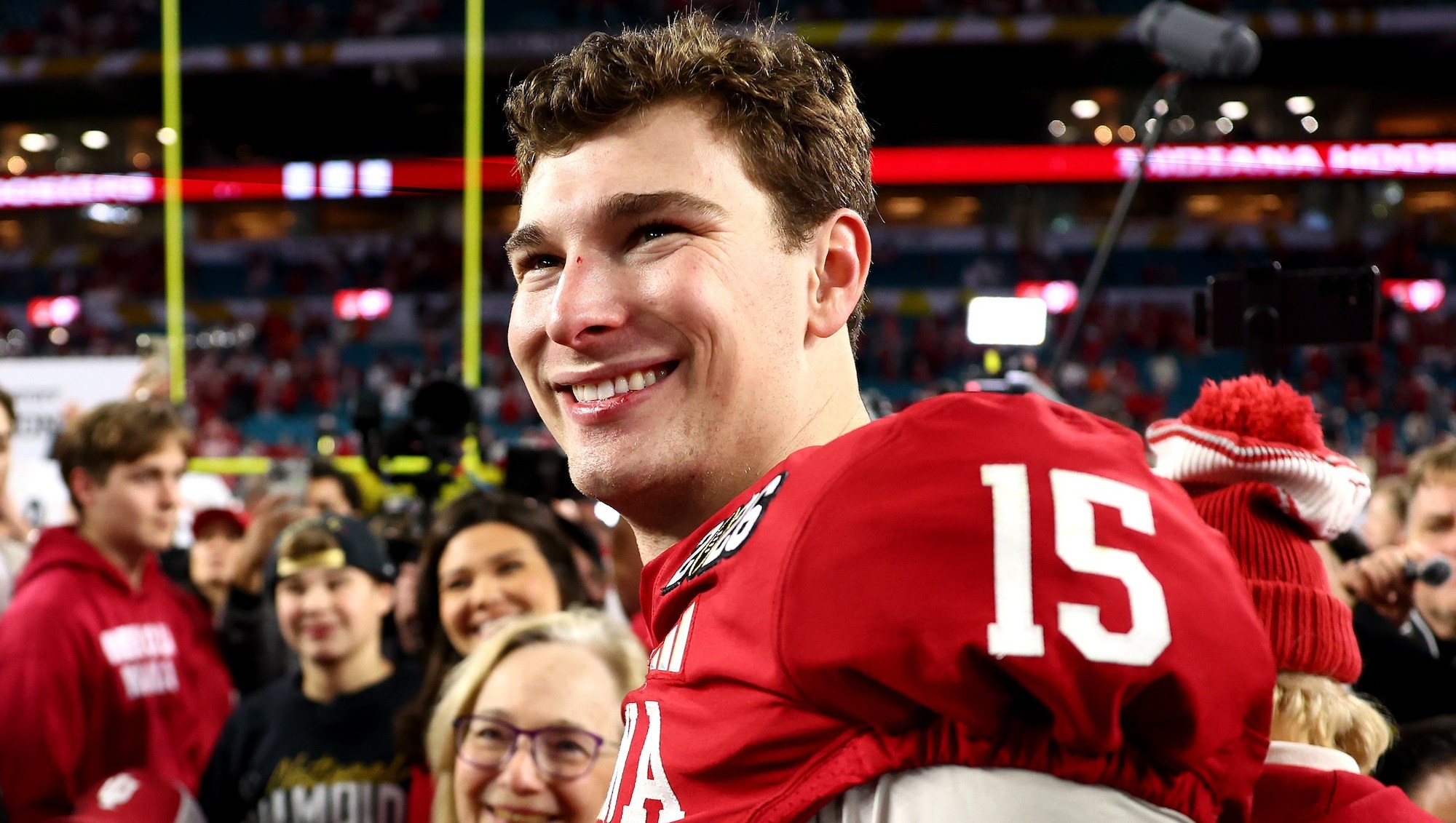 Indiana Quarterback Fernando Mendoza Explains Why He Doesn’t Have a Girlfriend