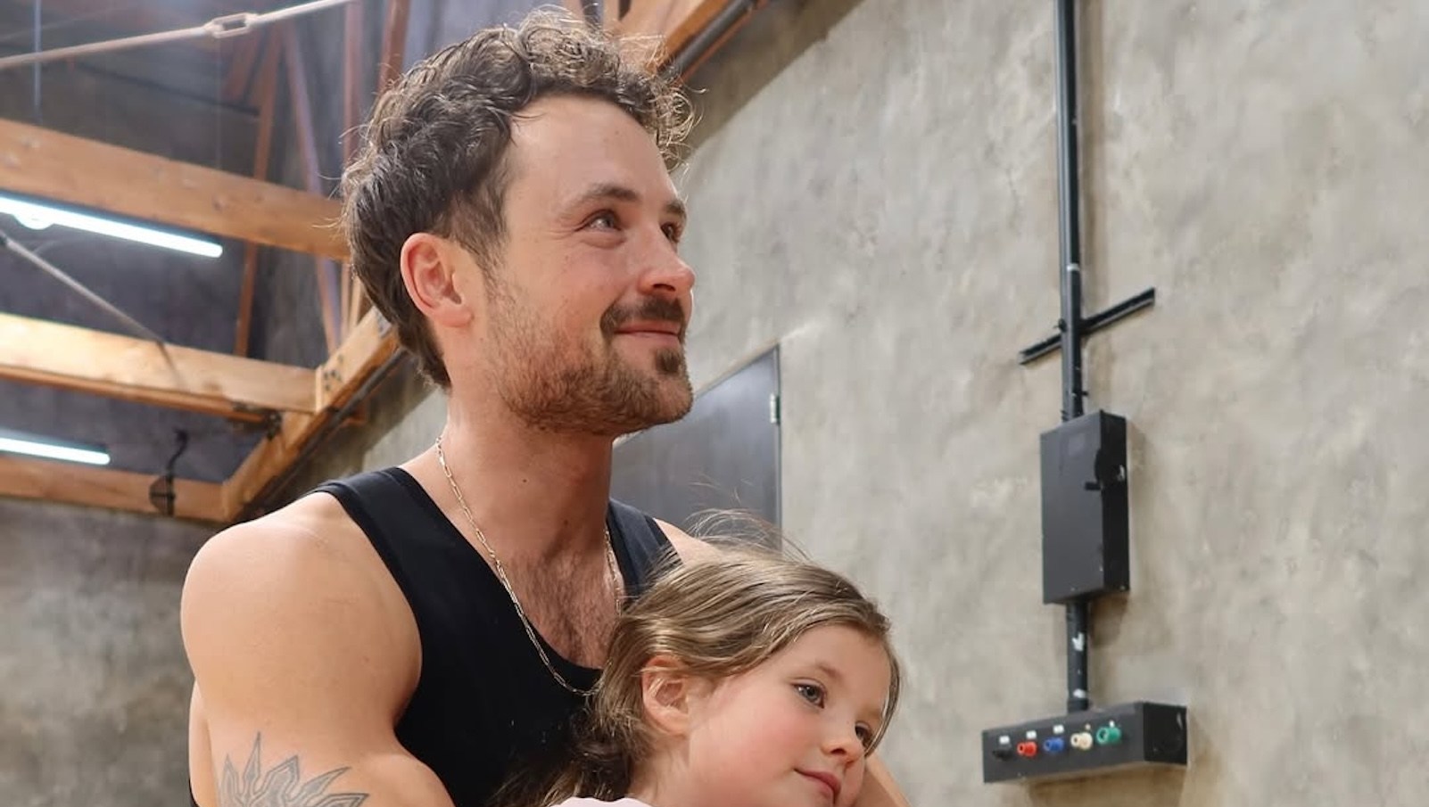 Dylan Efron Shares Sweet 'DWTS' Rehearsal Photos Featuring Sister Olivia