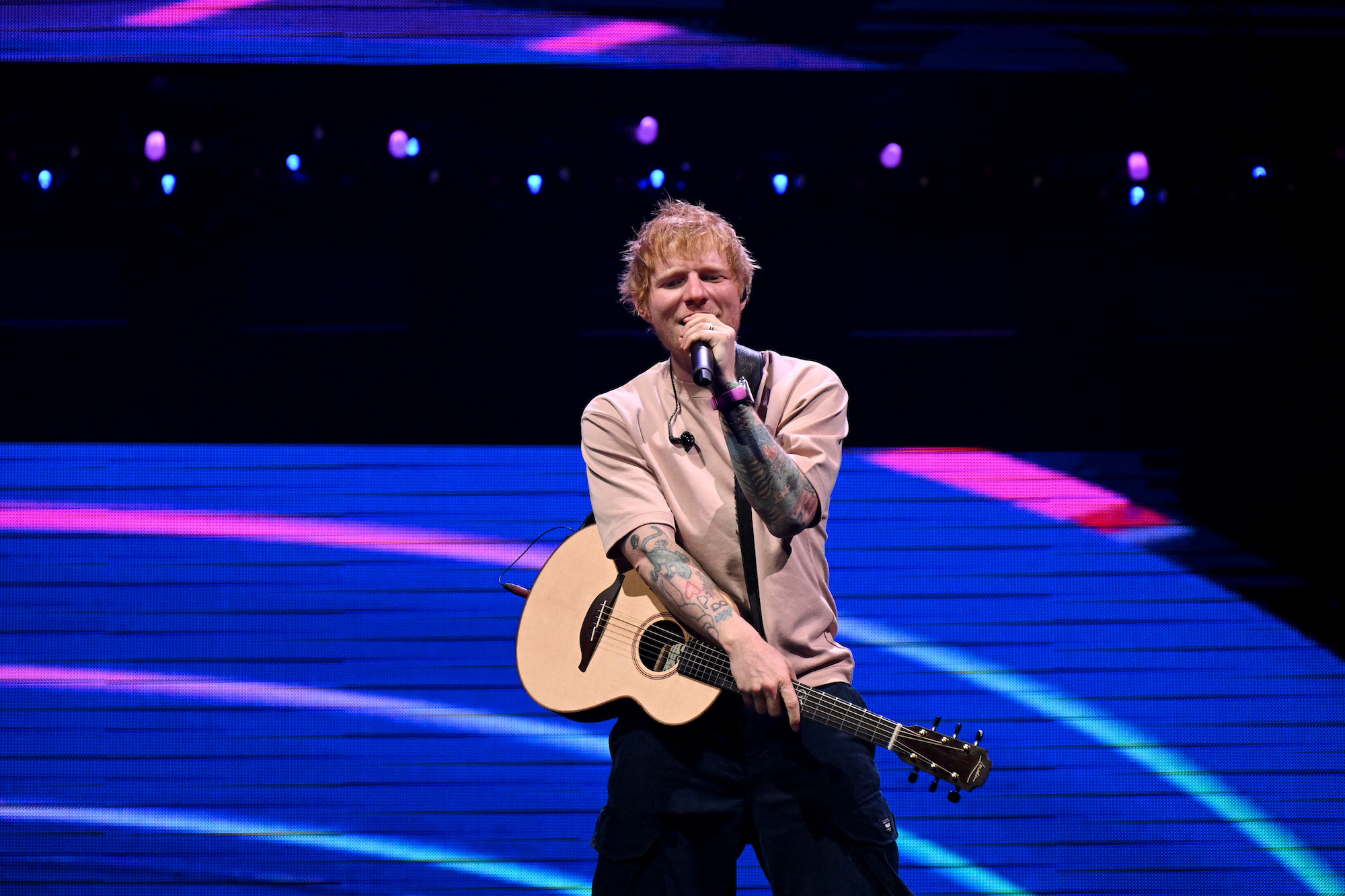 Amelia Dimoldenberg Roasts Ed Sheeran on 'SNL UK' Amid Tour Controversy