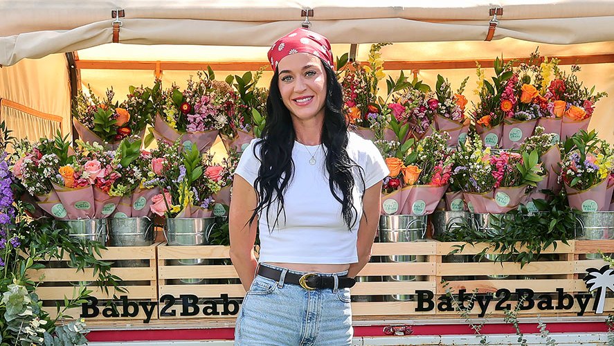 Katy Perry, Sophia Bush, Hailey Bieber, and More!