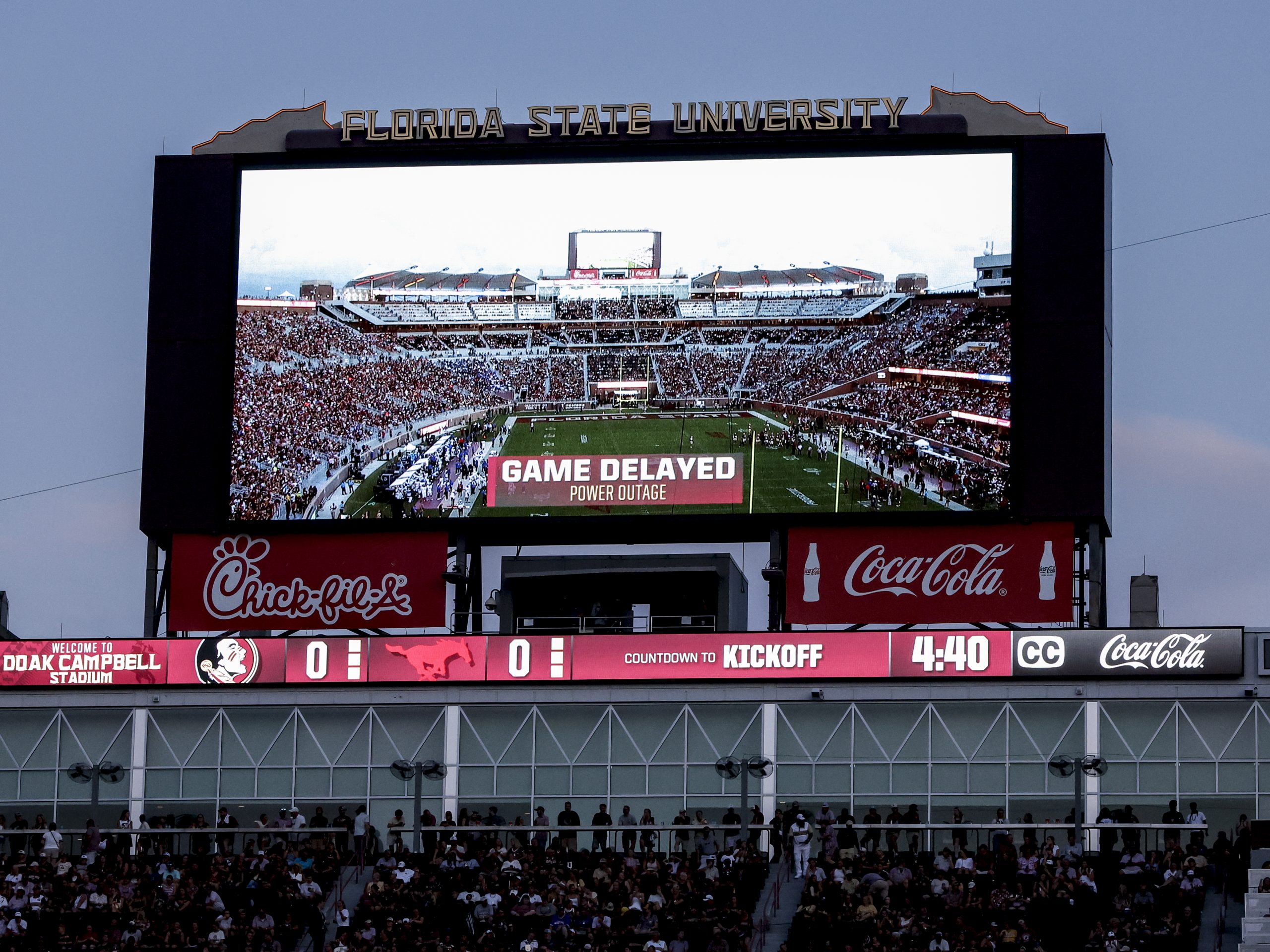 SMU-Florida State Kicked Off With Only Some Lights, No Replay After Power Outage