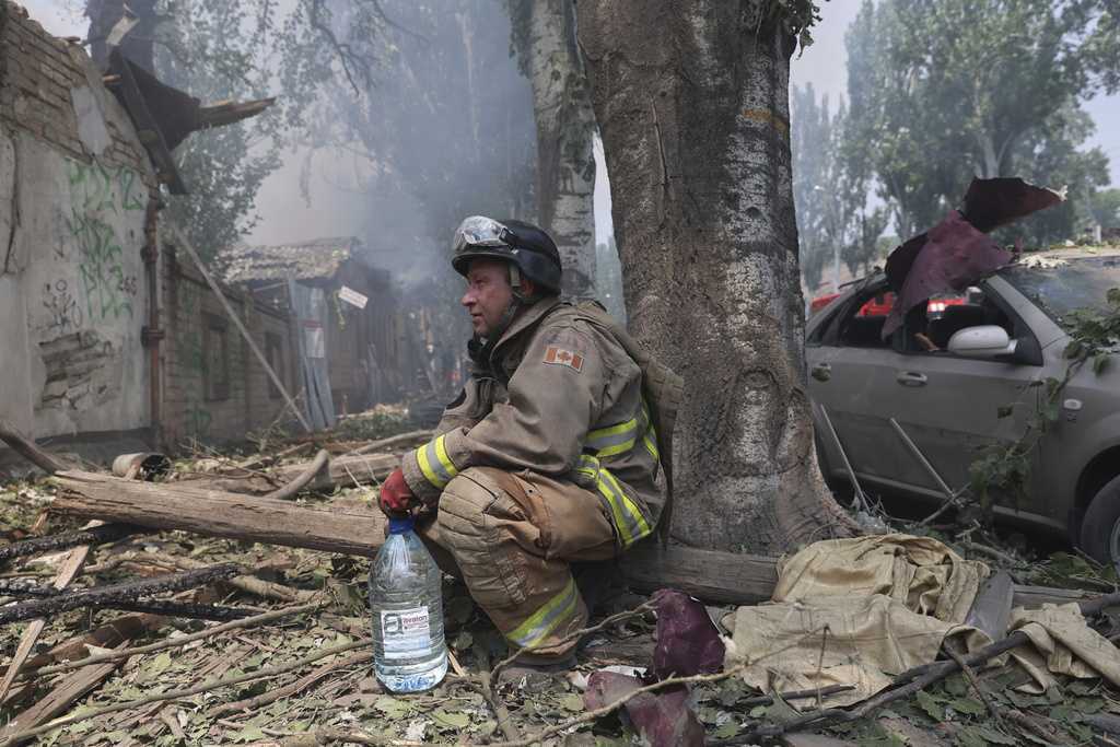 Ukraine reports at least 11 dead and over 80 injured in Russian attacks