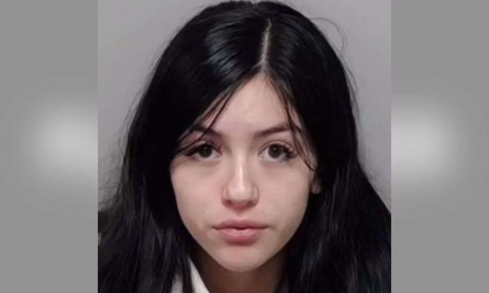 Mom Arrested After Leaving 1-Month-Old Son With Stranger She Met at Bus Stop