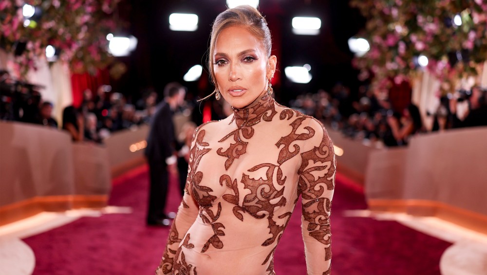 Jennifer Lopez’s Textured Bag Costs $79,000 — But We Found a $45 Lookalike