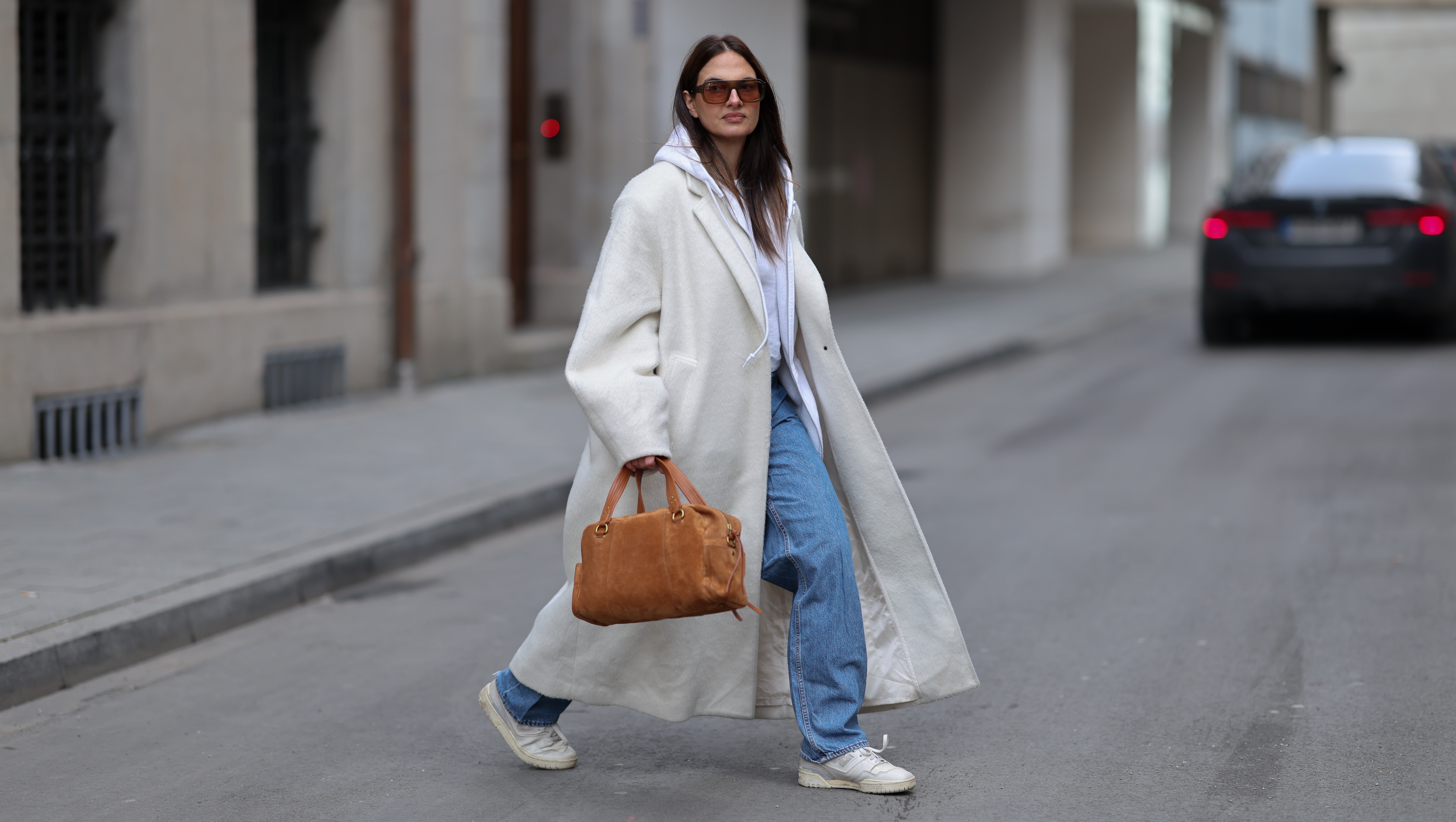 Tired of Winter Boots? Trade Them for These Rich Mom Spring Sneakers