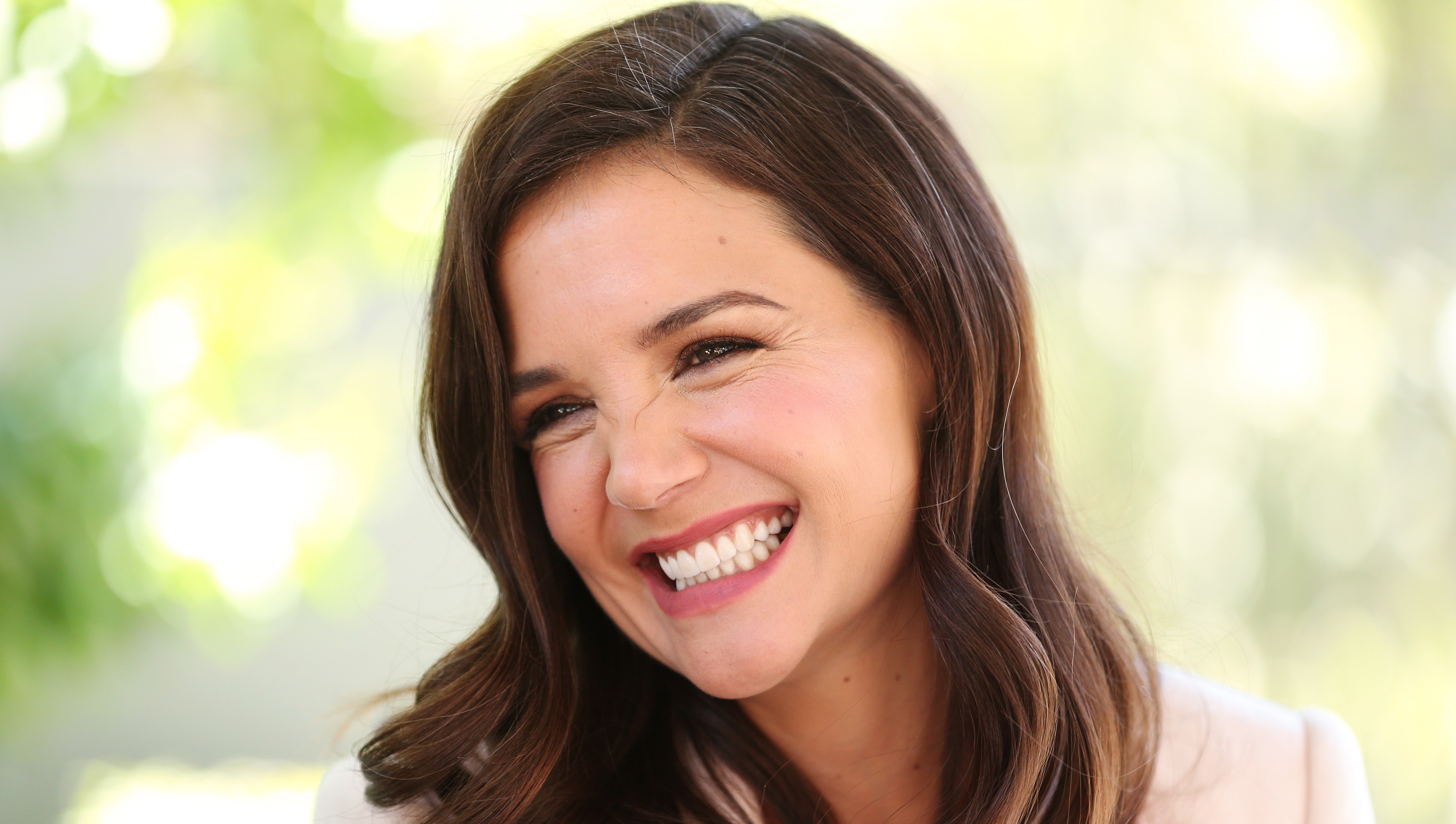 Katie Holmes’ Waist-Slimming Trouser Jeans Are an Over-40 Must