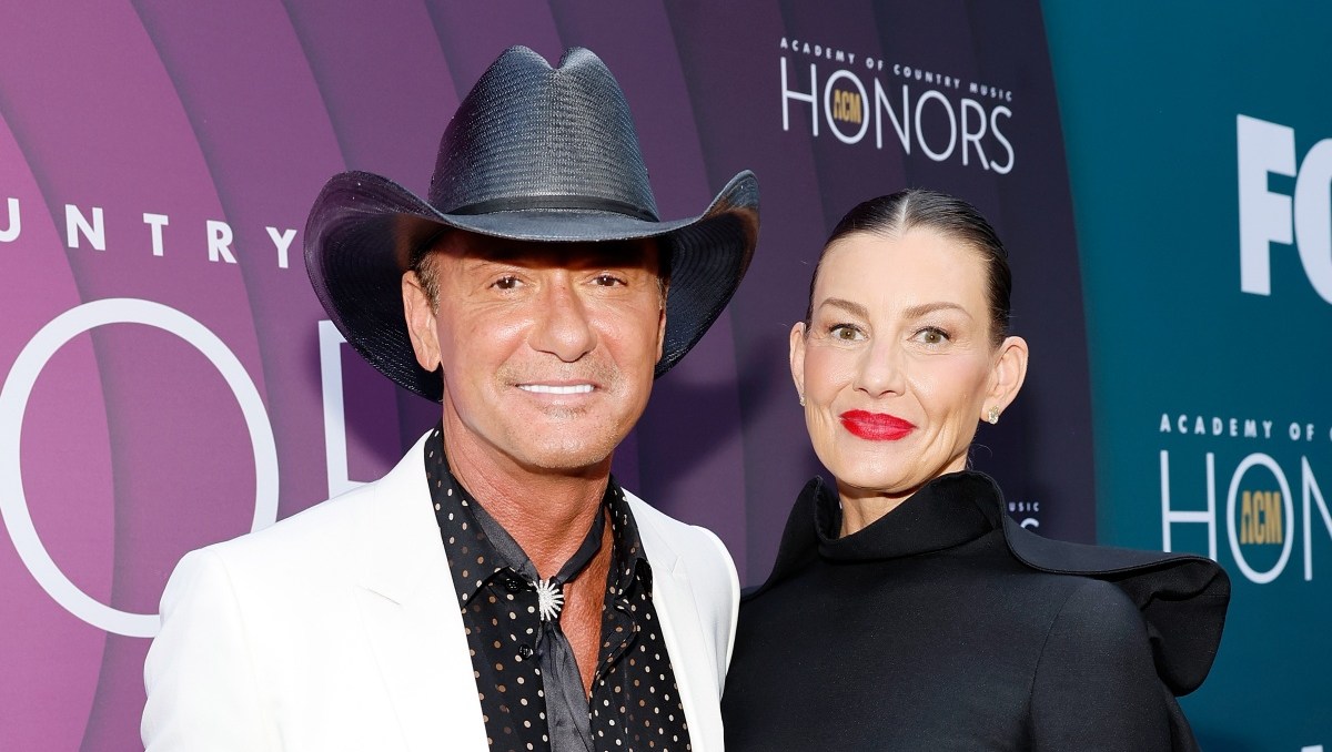 Tim McGraw Celebrates 30th Wedding Anniversary With Faith Hill