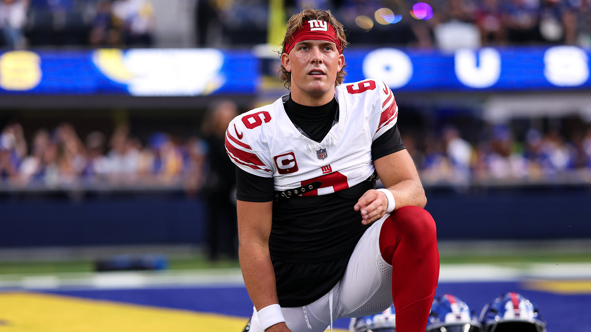 Giants QB Jaxson Dart Injures Knee On Opening Drive Against Rams