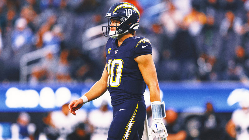 2025 NFL Week 14 Buzz: Justin Herbert Update; Chiefs Place Simmons on IR