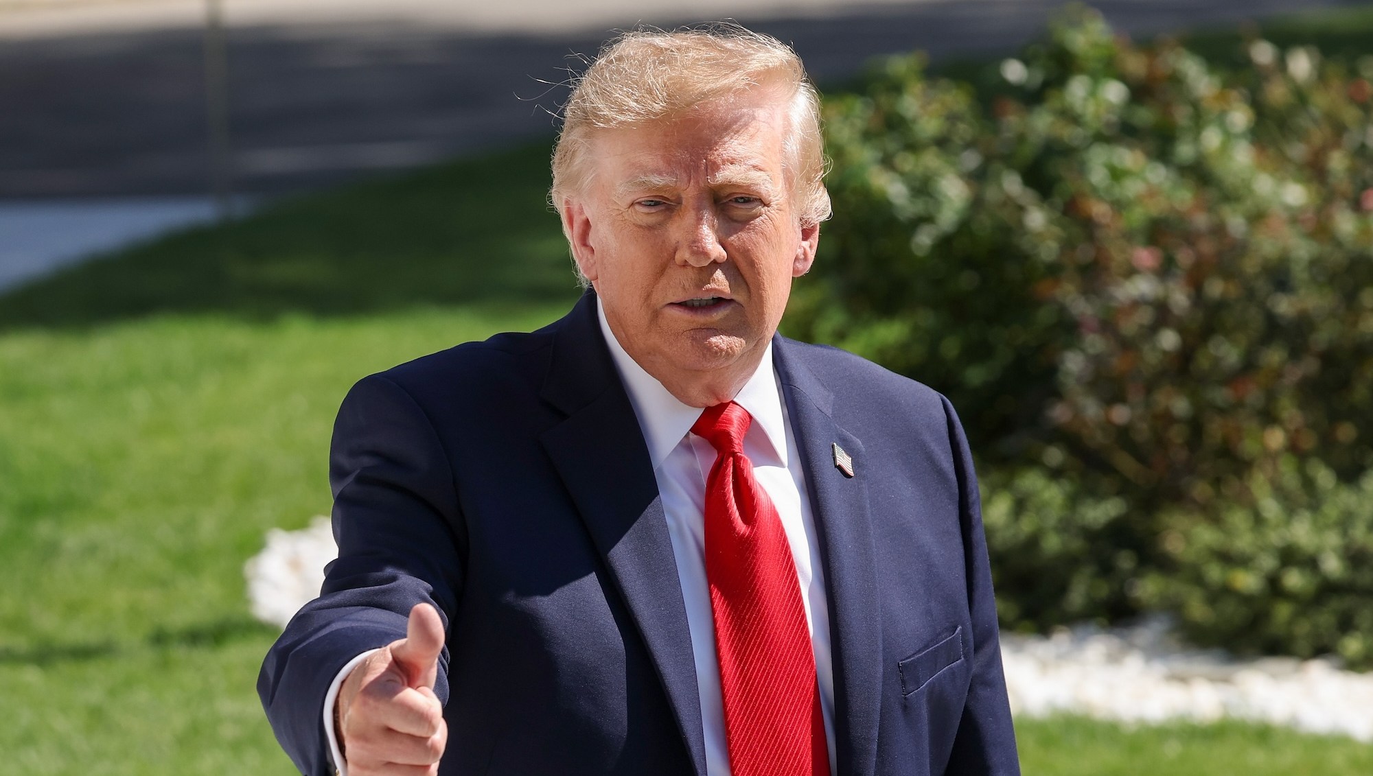 Donald Trump Says He Takes Aspirin Daily Because 'Psychologically I Need It'
