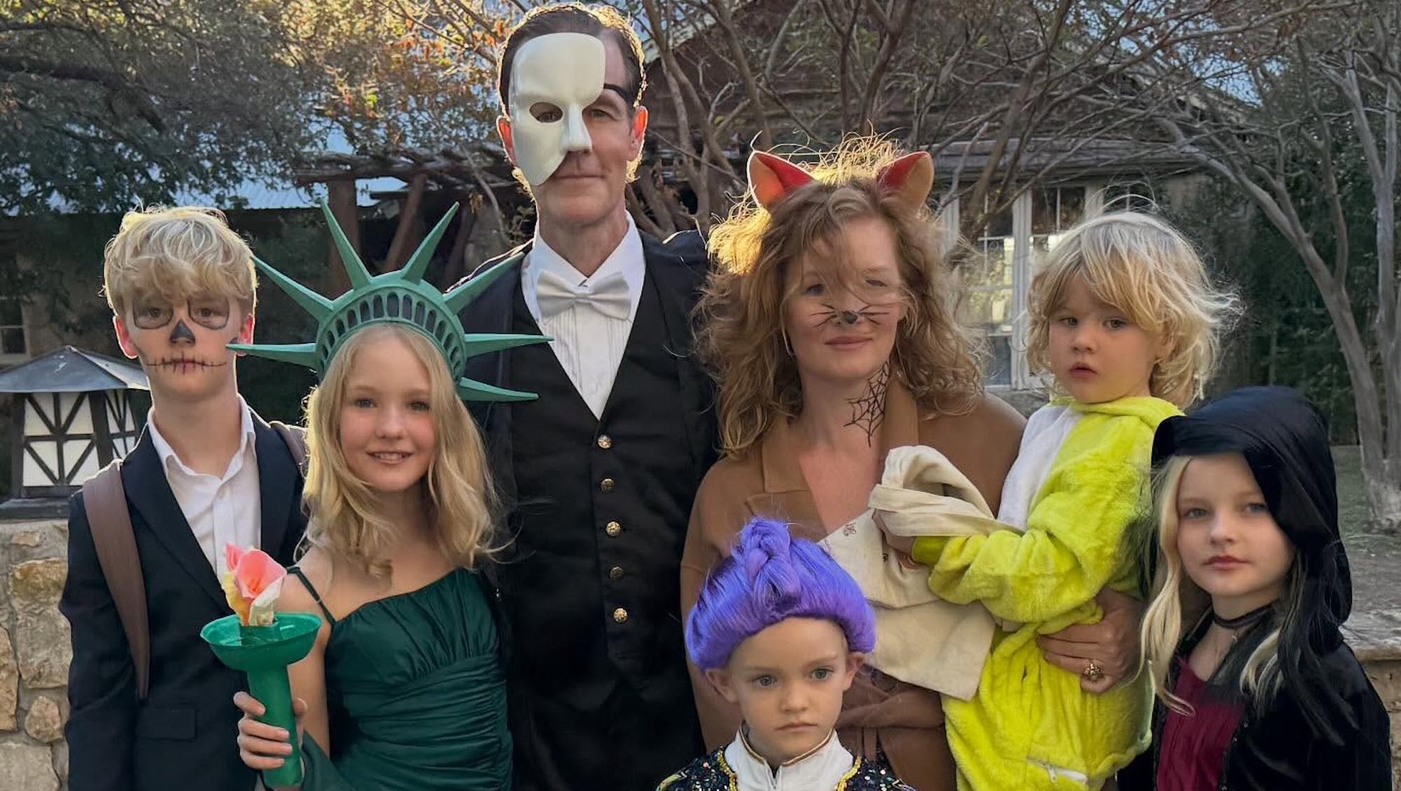 James Van Der Beek's Widow Marks 1st Father's Day Since His Death