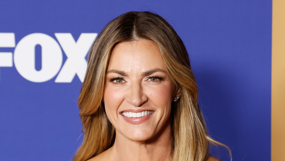 Erin Andrews 'Always' Uses These Whitening Strips to Look Game-Day Ready