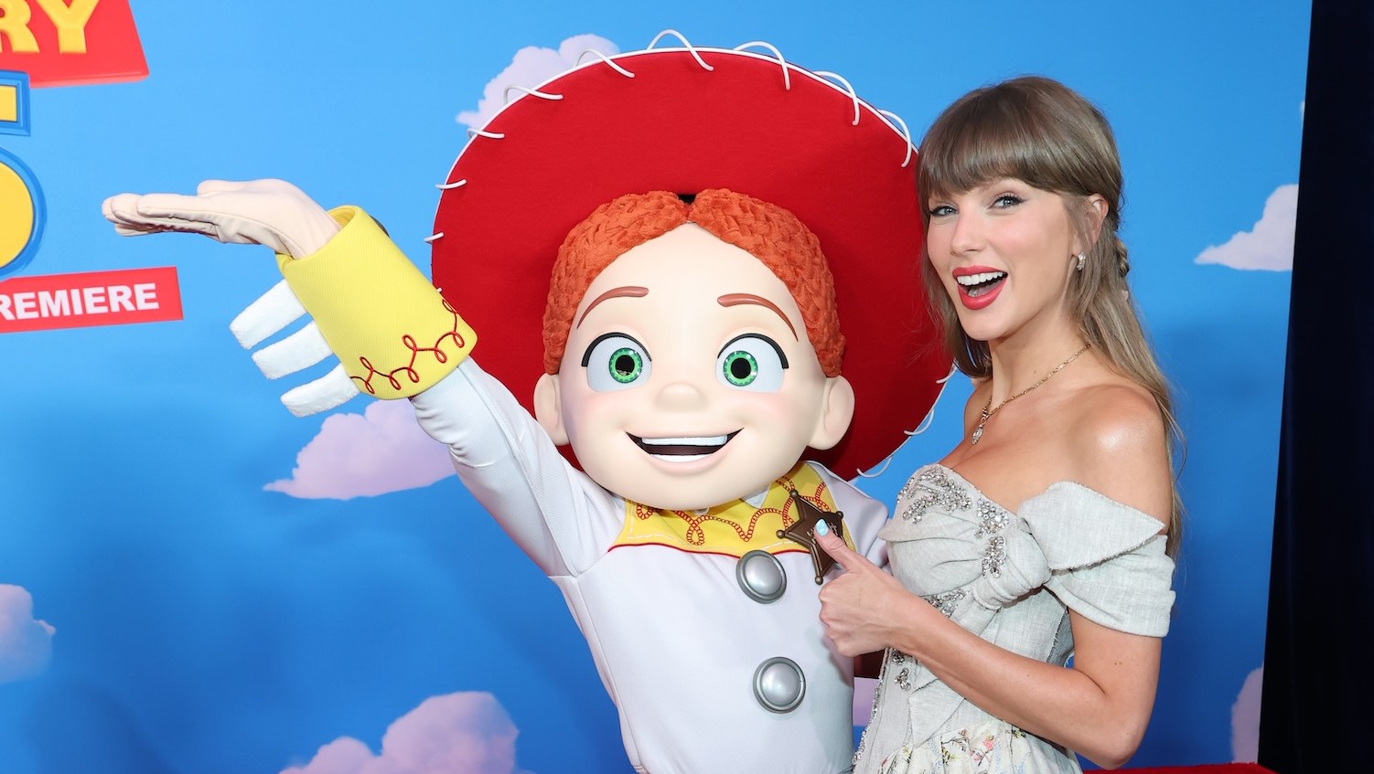 Taylor Swift Rocks Dreamy Western-Inspired Dress at 'Toy Story 5' L.A. Premiere