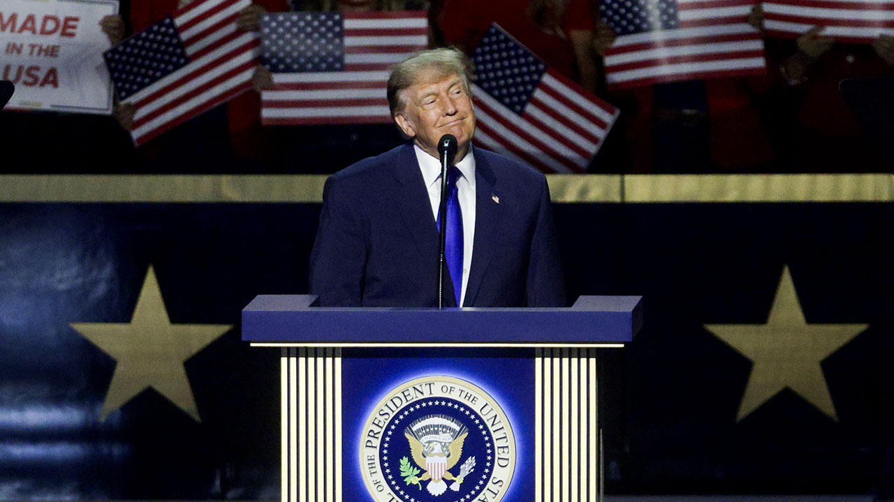 Trump's $5,000 dividend proposal could add $1.2T to federal deficit, analysts say
