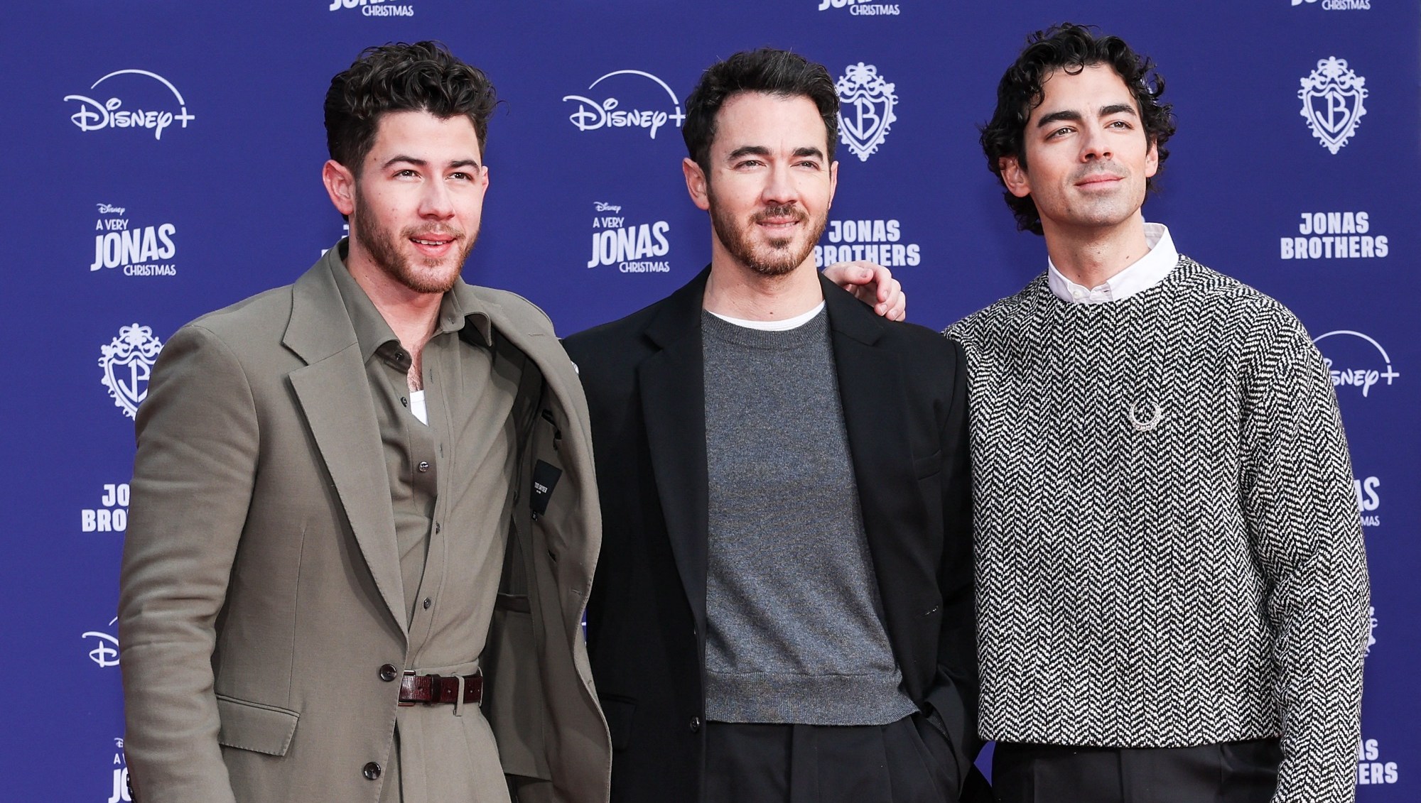 Joe Jonas Claps Back at Fan Asking If the Jonas Brothers Are in Debt