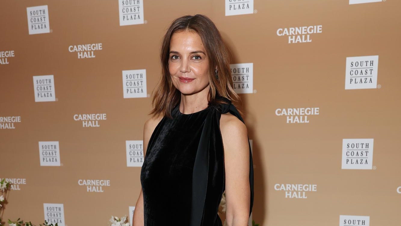 Katie Holmes, Goldie Hawn, Julia Fox and More!