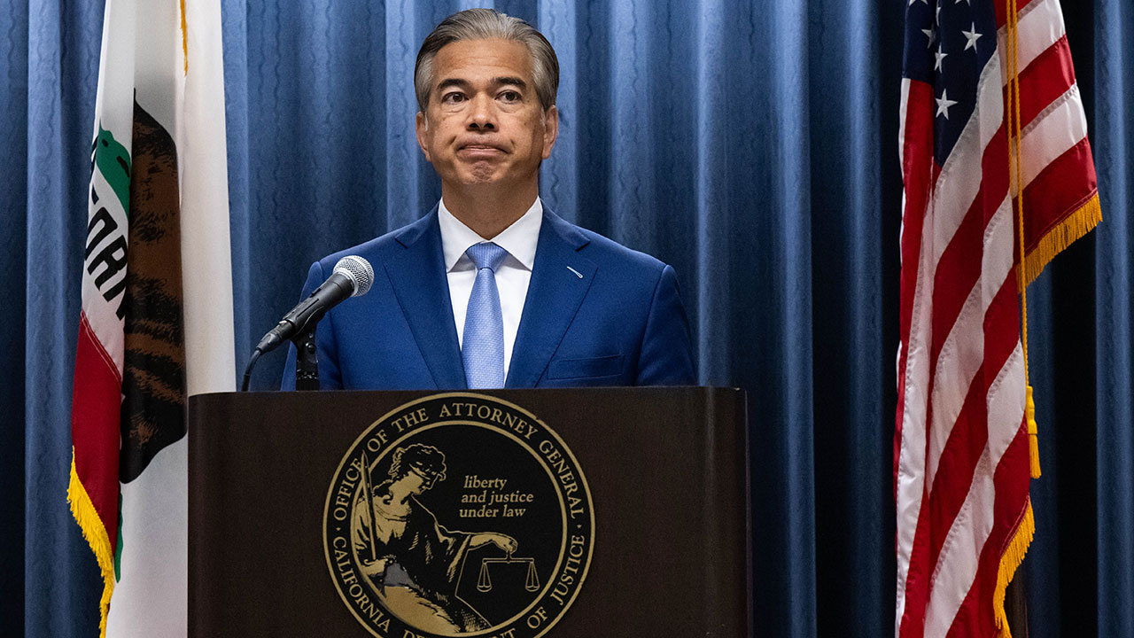 Movie theater group reverses course, urges California AG to settle $110B Paramount-Warner Bros lawsuit