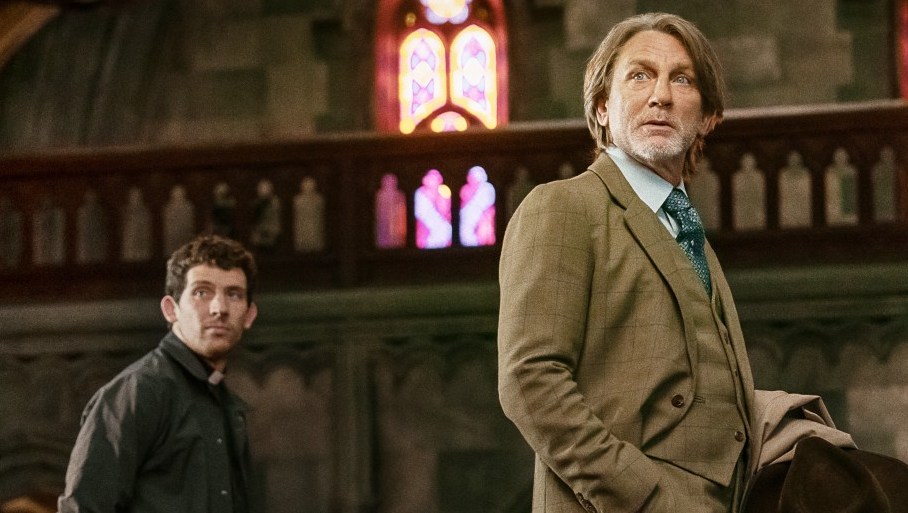 3 Netflix Movies I Can’t Wait to Watch in December 2025: ‘Knives Out 3’ and More