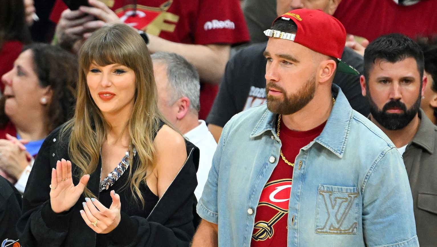 Taylor Swift Seemingly Skips Kansas City Chiefs' Road Game After 'SNL' Cameo