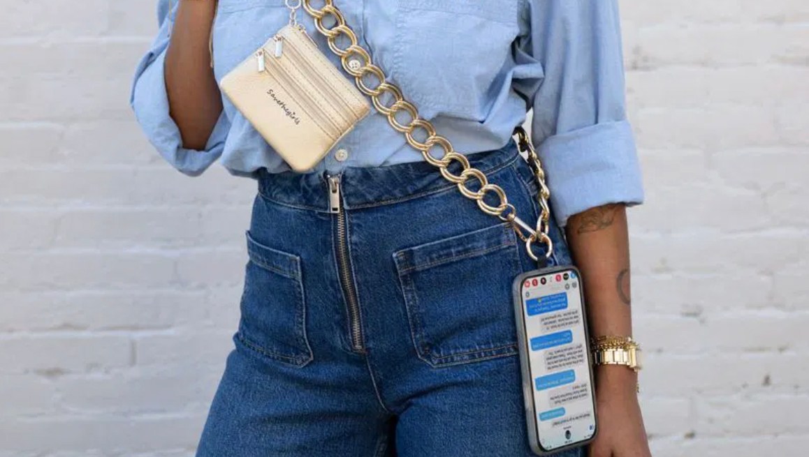 This Stylish Crossbody and Wristlet Duo Will Replace Your Bulky Purse
