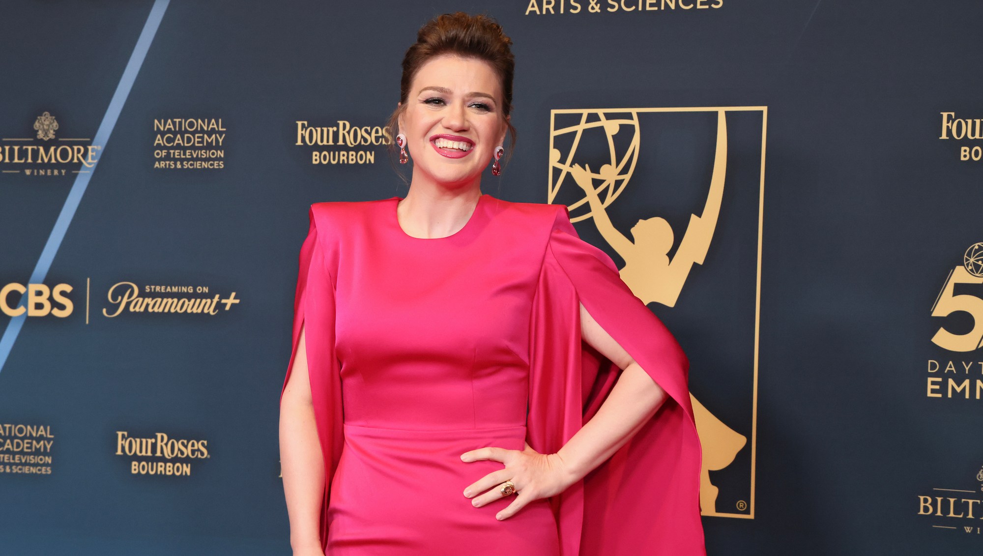 Store That Scorned Kelly Clarkson Shares 2nd Subtle Response to Her Claims